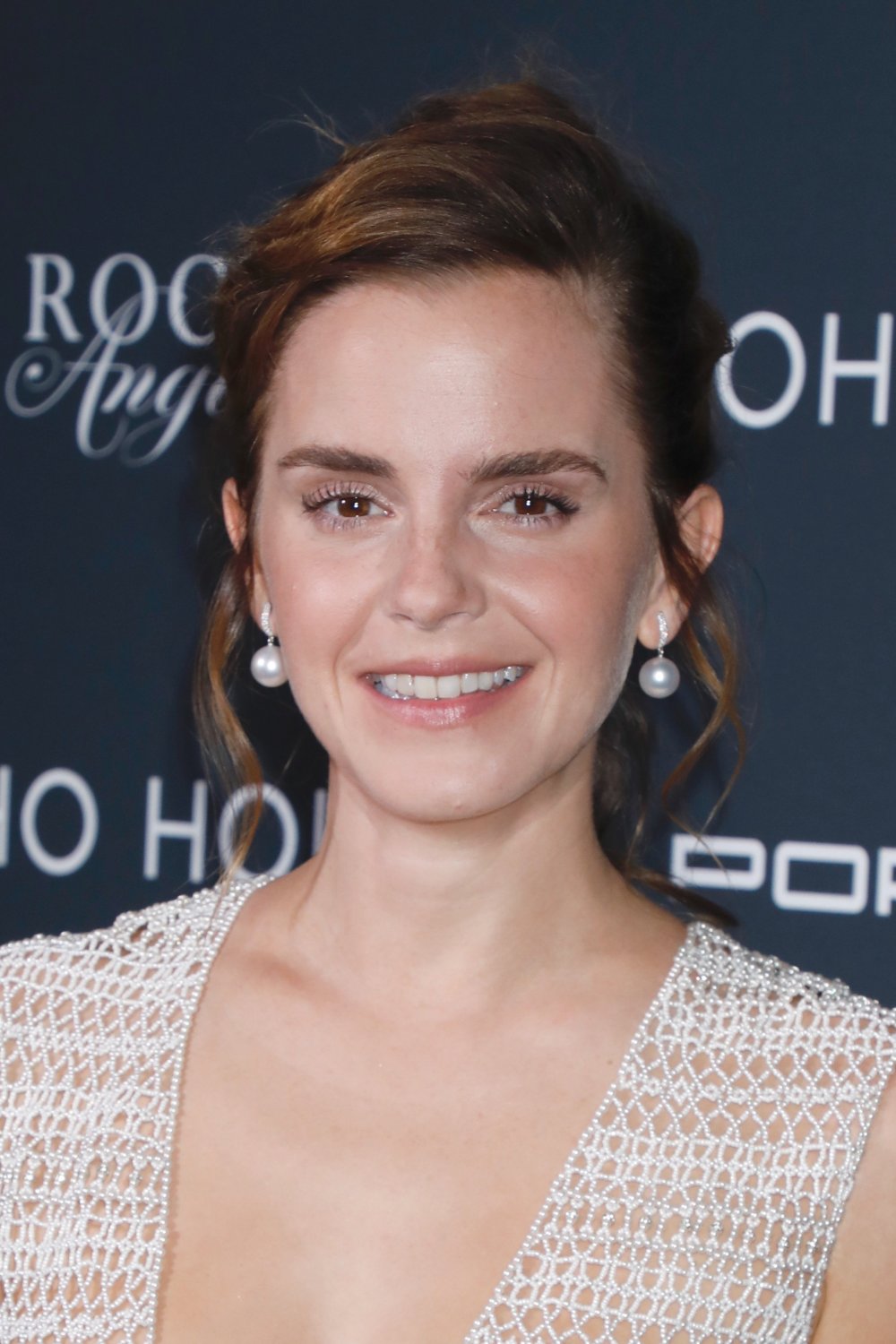 znfOGVBL Emma Watson 4 29.jpg